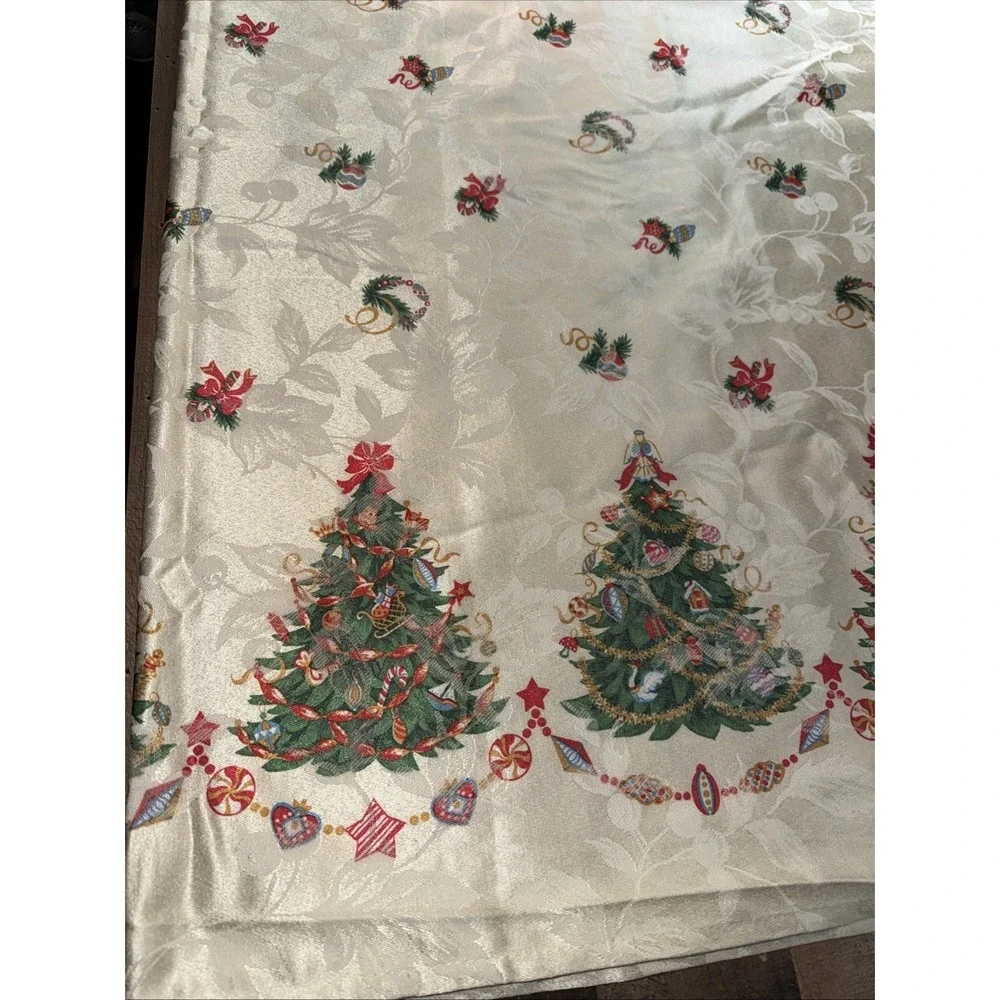 Vintage Christmas Tree Tablecloth Oblong Ivory‎ Satin Holiday Festive 58